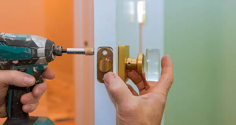 Broken Door Knob Fix in Livermore, CA