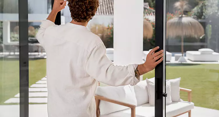 Sliding Screen Door Maintenance for Closing Issues in Livermore, CA